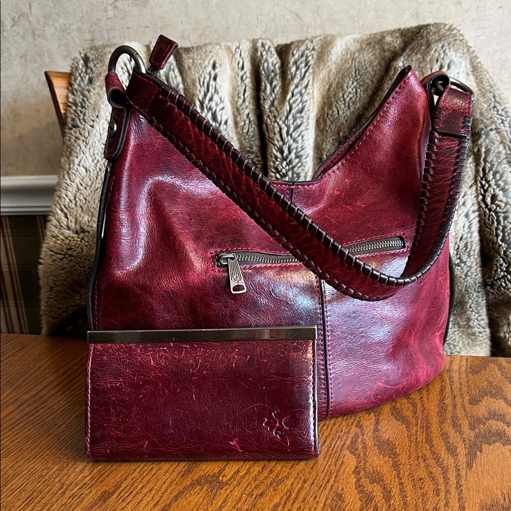 Patricia Nash Deep Red Distressed Leather Hobo Conceal Carry Bag and Wallet - Picture 5 of 16